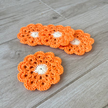 Load image into Gallery viewer, Flower Crochet Coasters