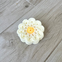 Load image into Gallery viewer, Flower Crochet Coasters