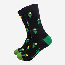 Load image into Gallery viewer, Daffodil Bamboo Socks - Mens