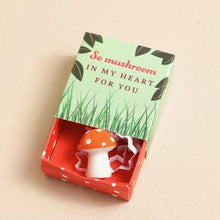 Load image into Gallery viewer, Oyster Matchbox Ceramic Token