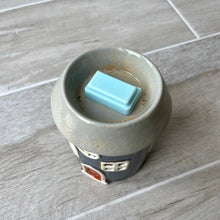 Load image into Gallery viewer, House Wax Melt Burner