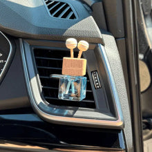 Load image into Gallery viewer, Ocean Breeze Car Diffuser