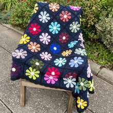 Load image into Gallery viewer, Flower Crochet Blanket