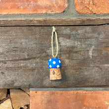 Load image into Gallery viewer, Upcycled Cork Mushroom