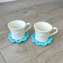 Load image into Gallery viewer, Flower Crochet Coasters