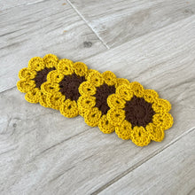 Load image into Gallery viewer, Flower Crochet Coasters