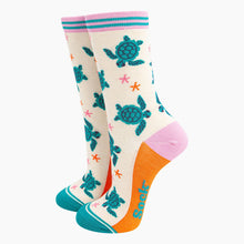 Load image into Gallery viewer, Turtle Bamboo Socks - Womens