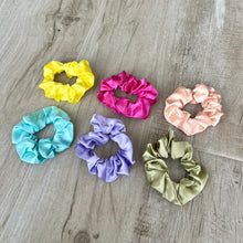 Load image into Gallery viewer, Scrunchie Mystery Box