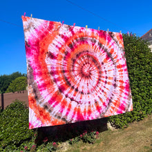 Load image into Gallery viewer, Tie Dye Table Cloth
