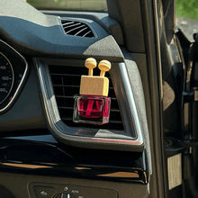 Load image into Gallery viewer, Black Orchid Car Diffuser
