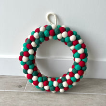 Load image into Gallery viewer, Felt Wreath
