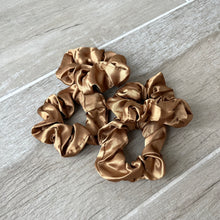 Load image into Gallery viewer, Bronze Scrunchie
