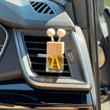 Load image into Gallery viewer, Citrus &amp; Spice Car Diffuser
