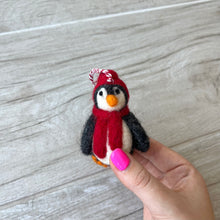 Load image into Gallery viewer, Penguin with Hat Felt Decoration
