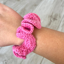 Load image into Gallery viewer, Crochet Scrunchie
