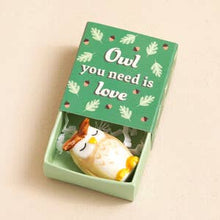 Load image into Gallery viewer, Oyster Matchbox Ceramic Token
