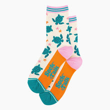 Load image into Gallery viewer, Turtle Bamboo Socks - Womens
